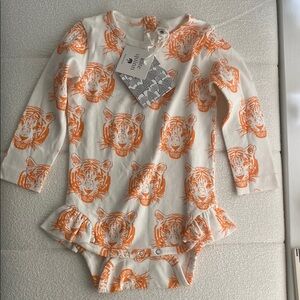 Kate Quinn Orange Tiger Print ruffle hem ballerina 💯 organize cotton top and